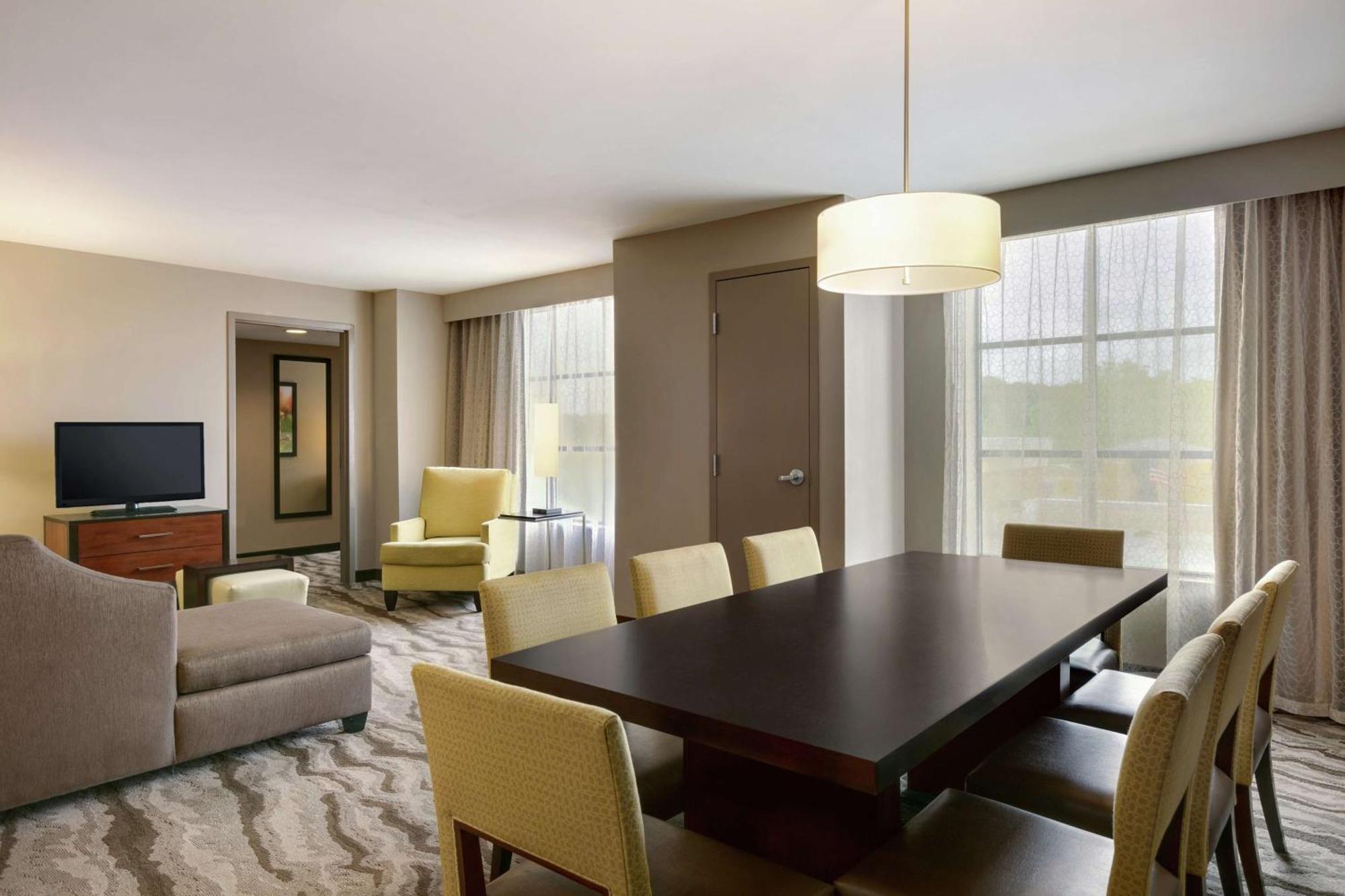 Embassy Suites Chattanooga Hamilton Place Экстерьер фото