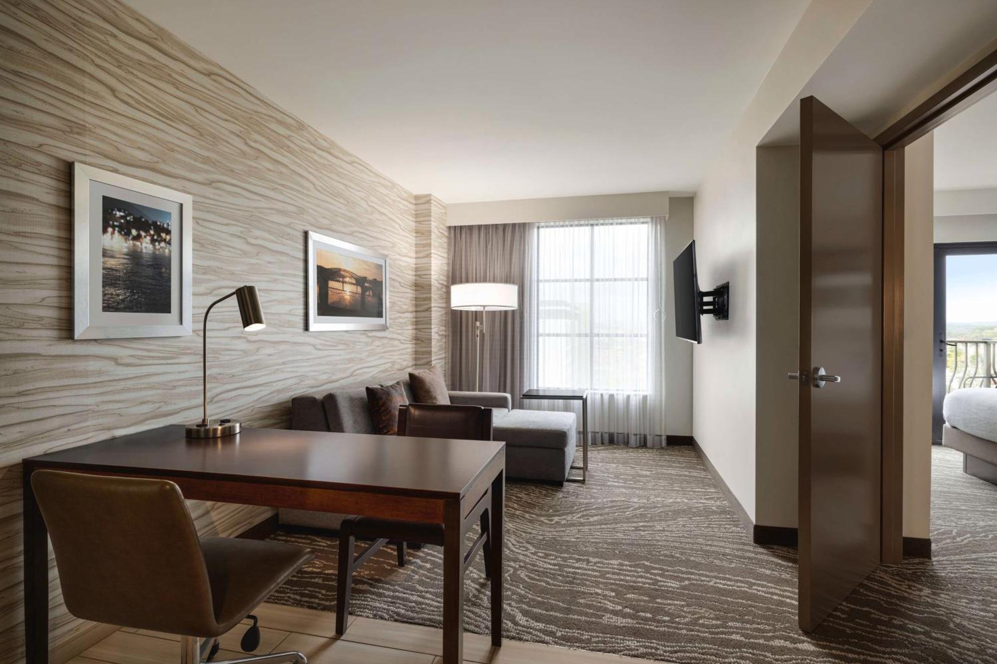 Embassy Suites Chattanooga Hamilton Place Экстерьер фото