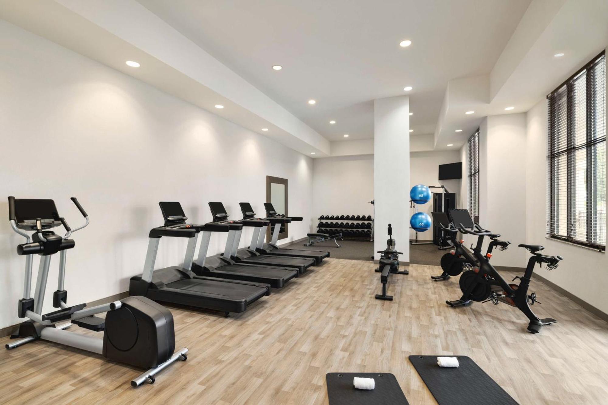 Embassy Suites Chattanooga Hamilton Place Экстерьер фото